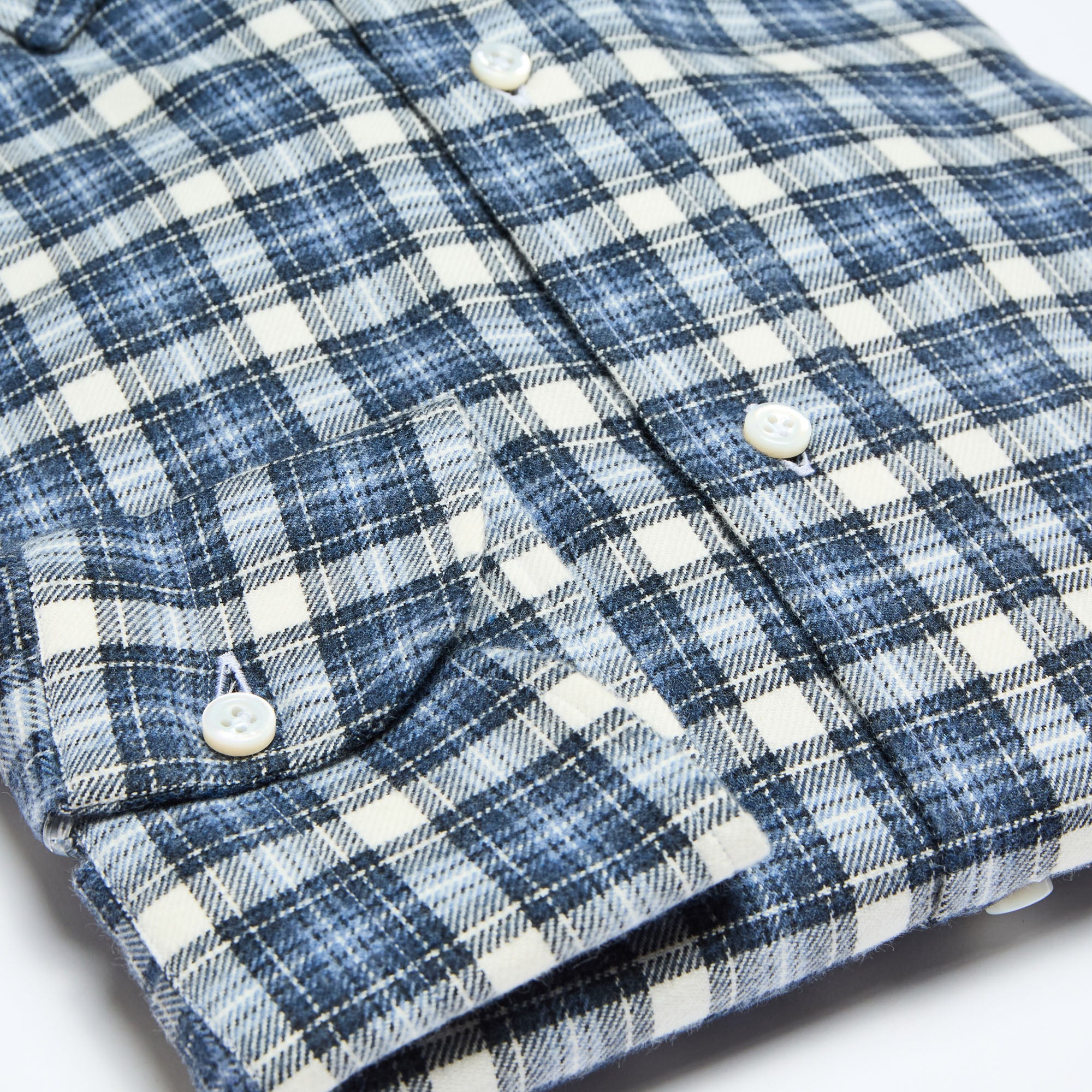Spread Collar Soft Shirt