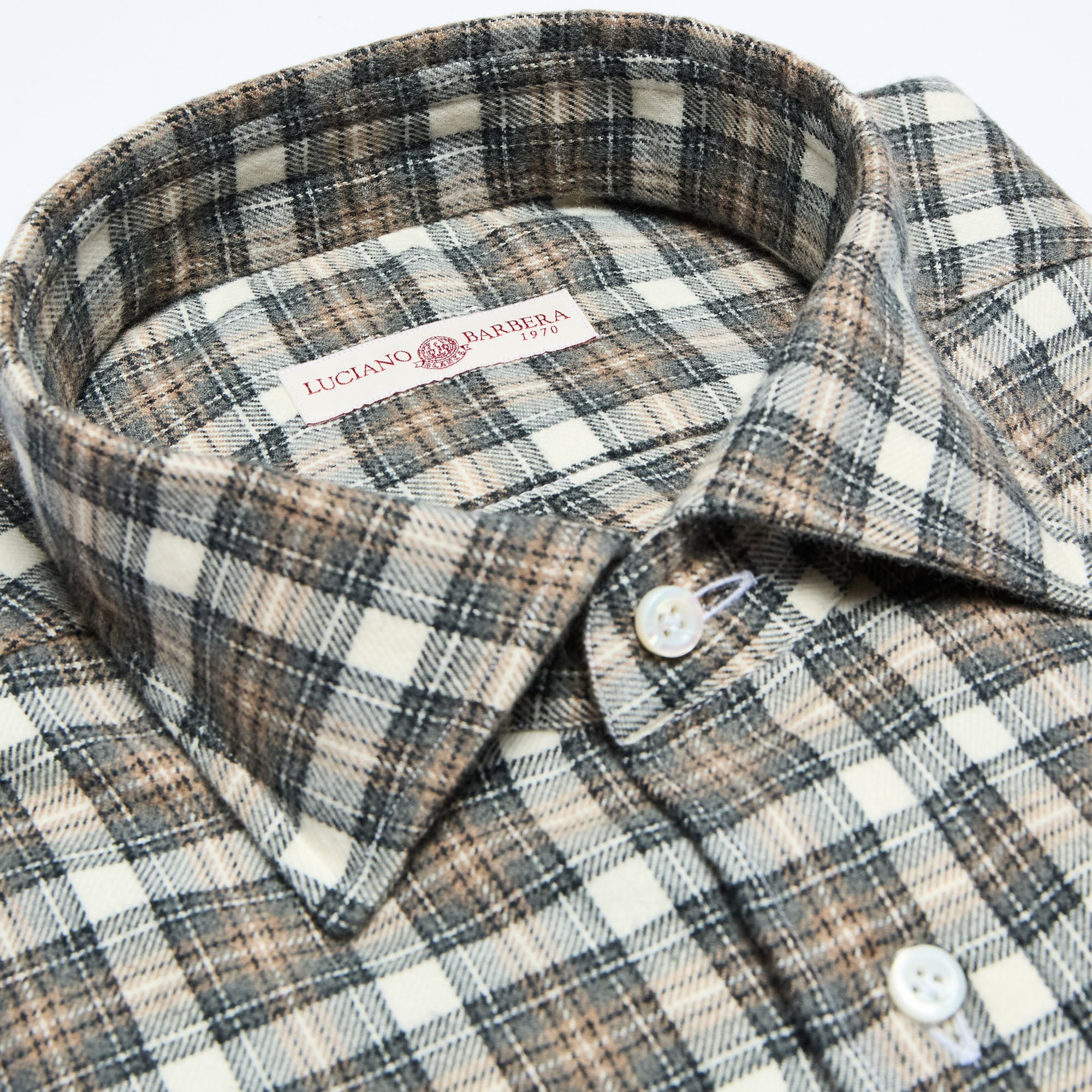 Spread Collar Soft Shirt