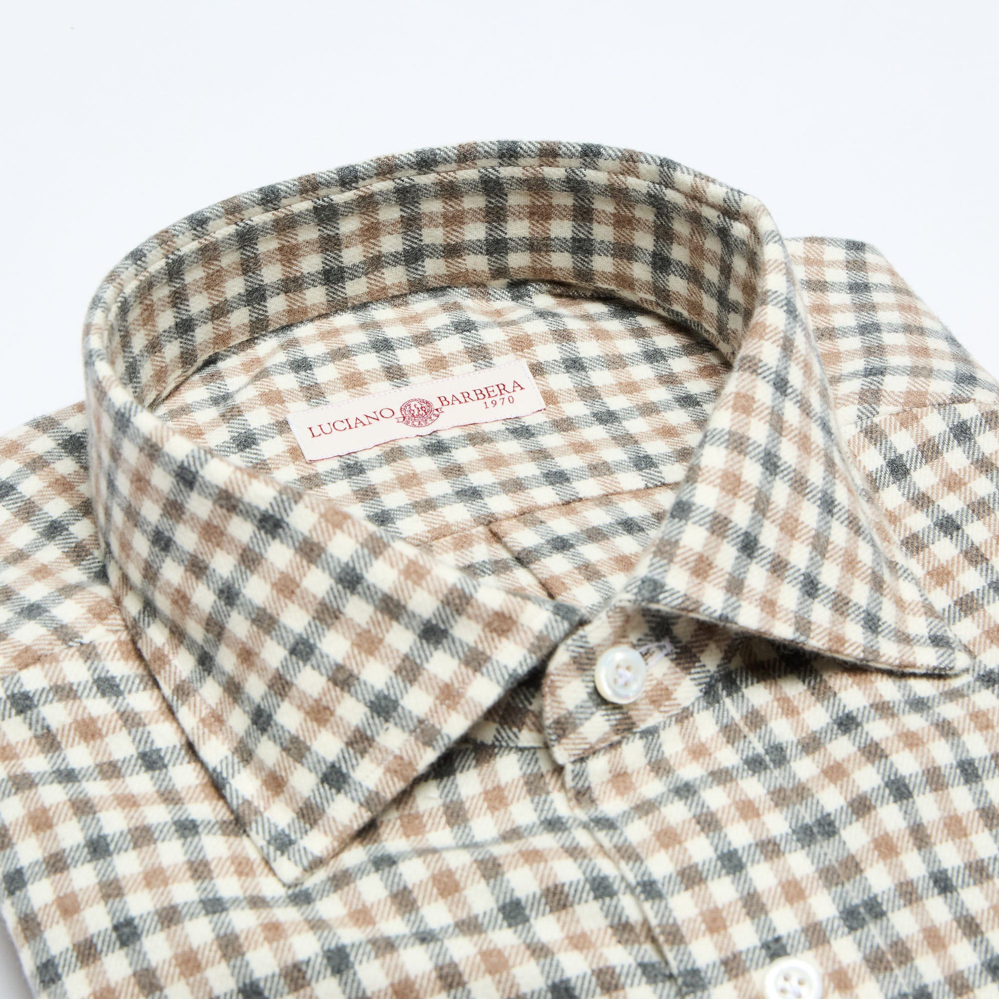 Spread Collar Soft Shirt