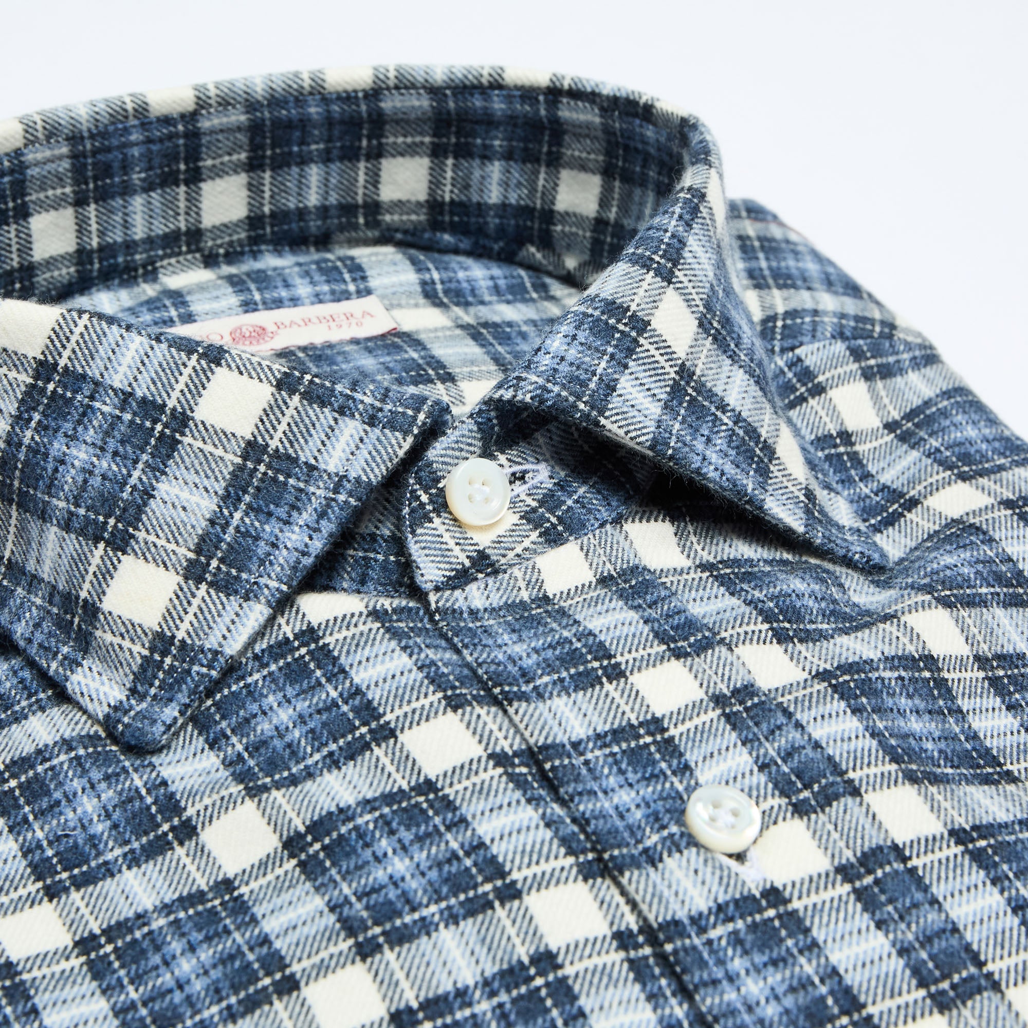 Spread Collar Soft Shirt