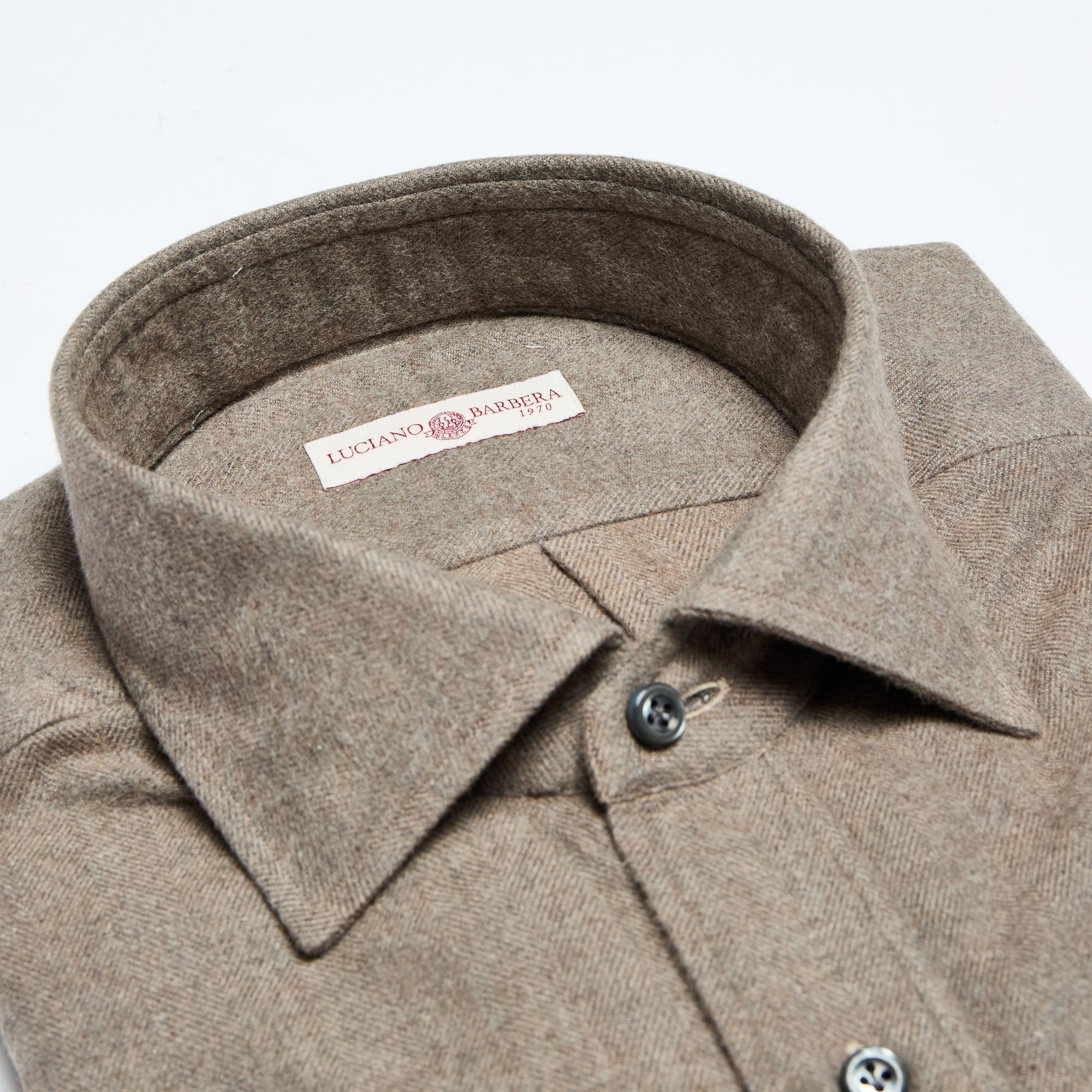 Spread Collar Soft Shirt