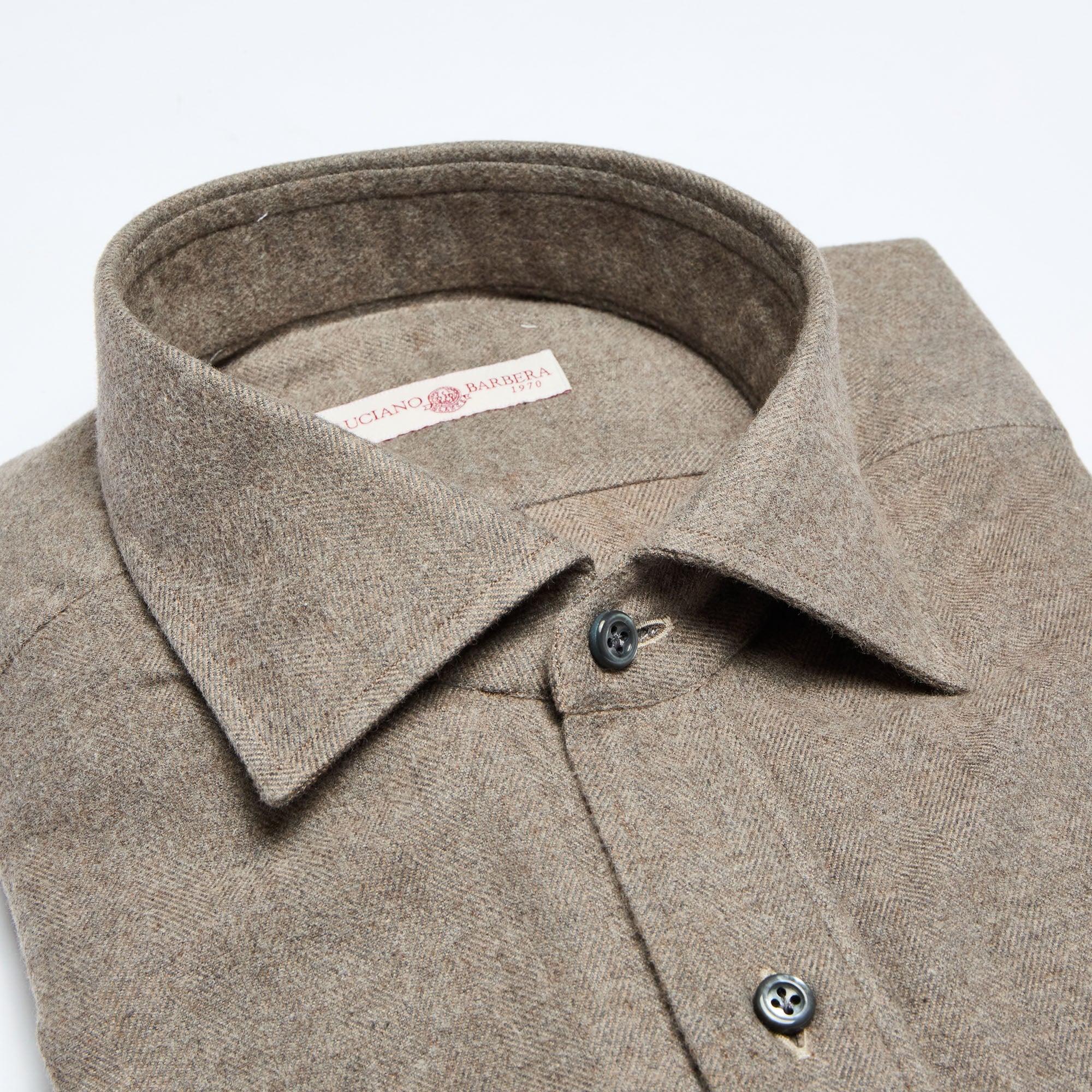 Spread Collar Soft Shirt