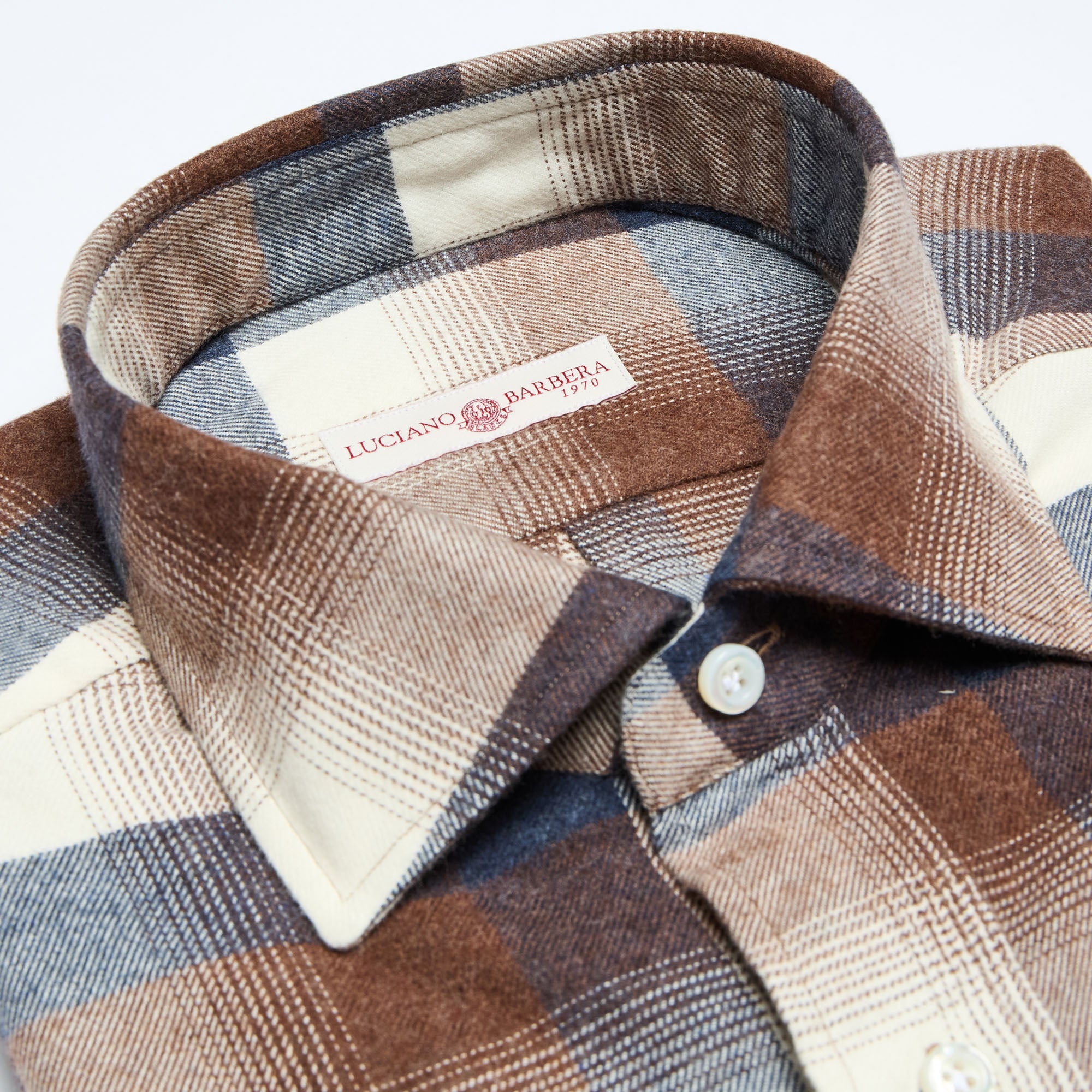 Spread Collar Soft Shirt